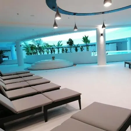 Hanza Tower Deluxe With Terrace Sauna & Pool & Jacussi Apartment Stettin